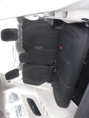 Certified 2020 Chrysler Voyager L image 30