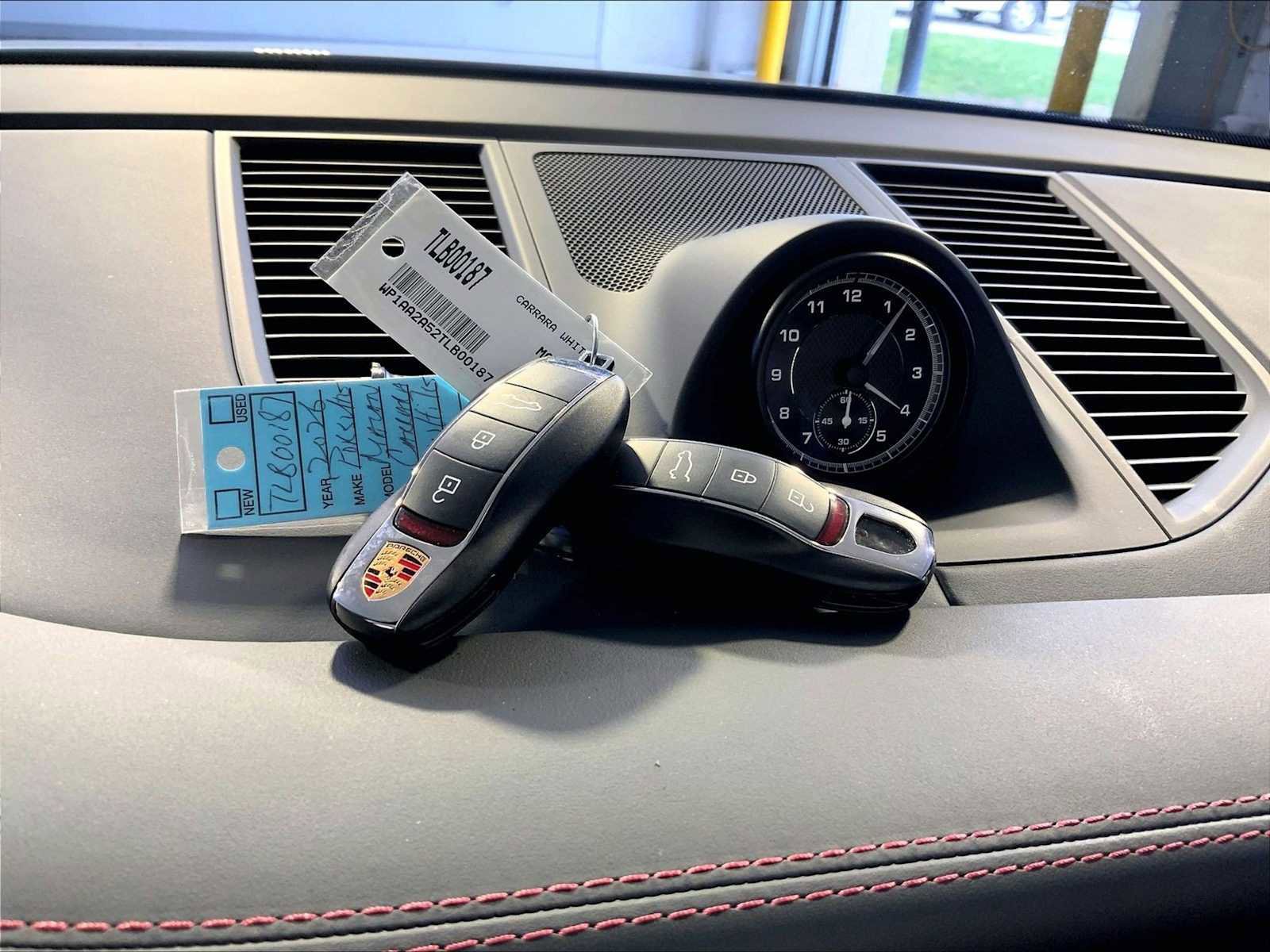 Certified 2026 Porsche Macan AWD/4WD image 21
