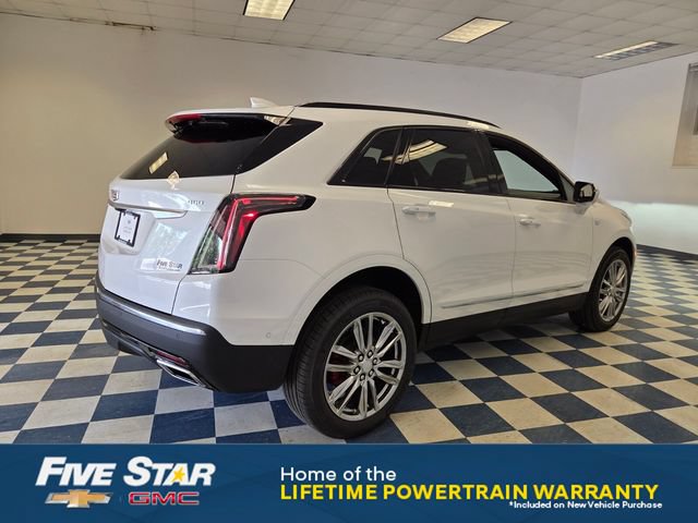 New 2026 Cadillac XT5 Sportv w/ LPO, Floor Liner Package AWD/4WD image 7
