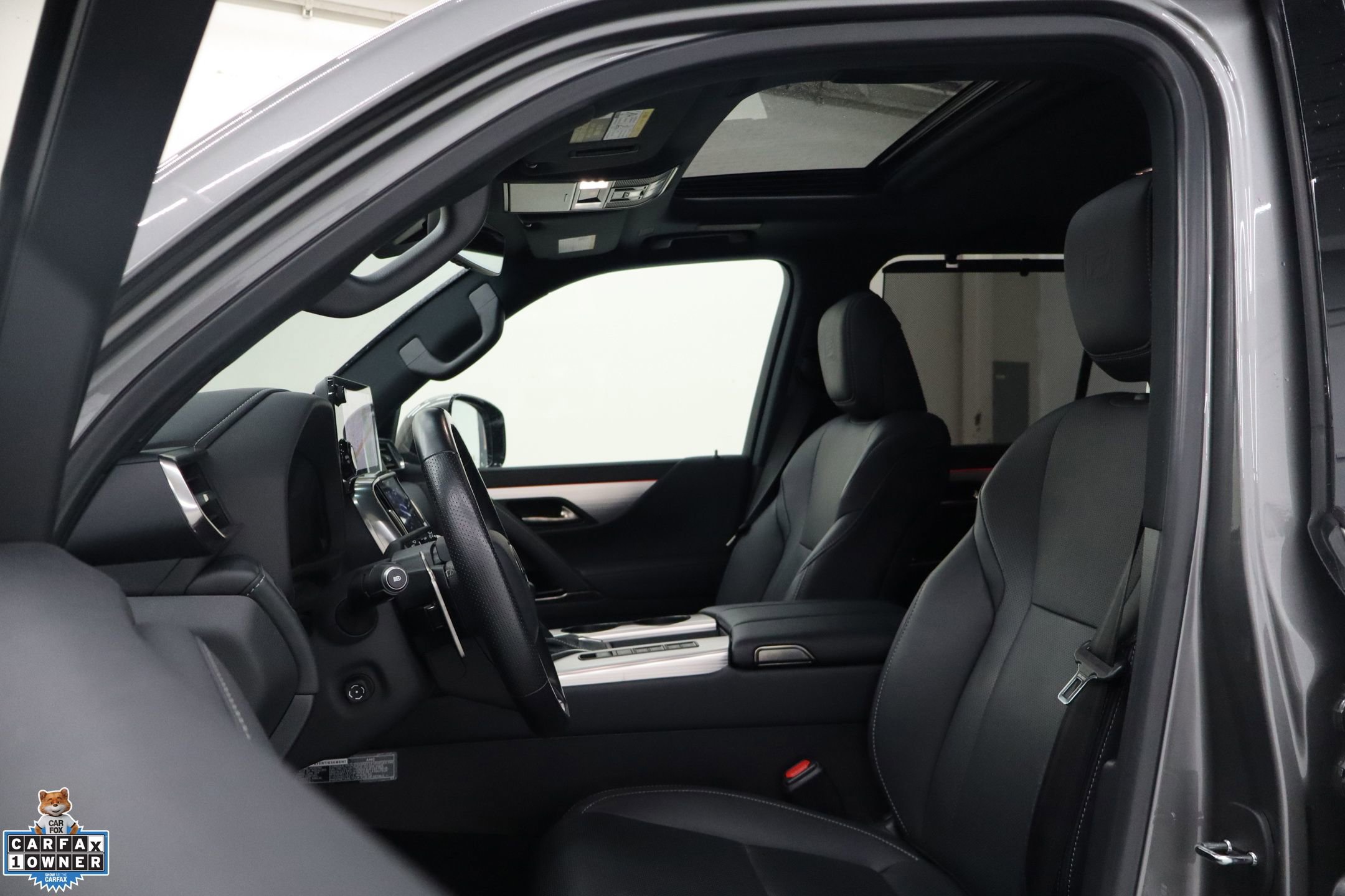 Used 2024 Lexus LX 600 F Sport image 13