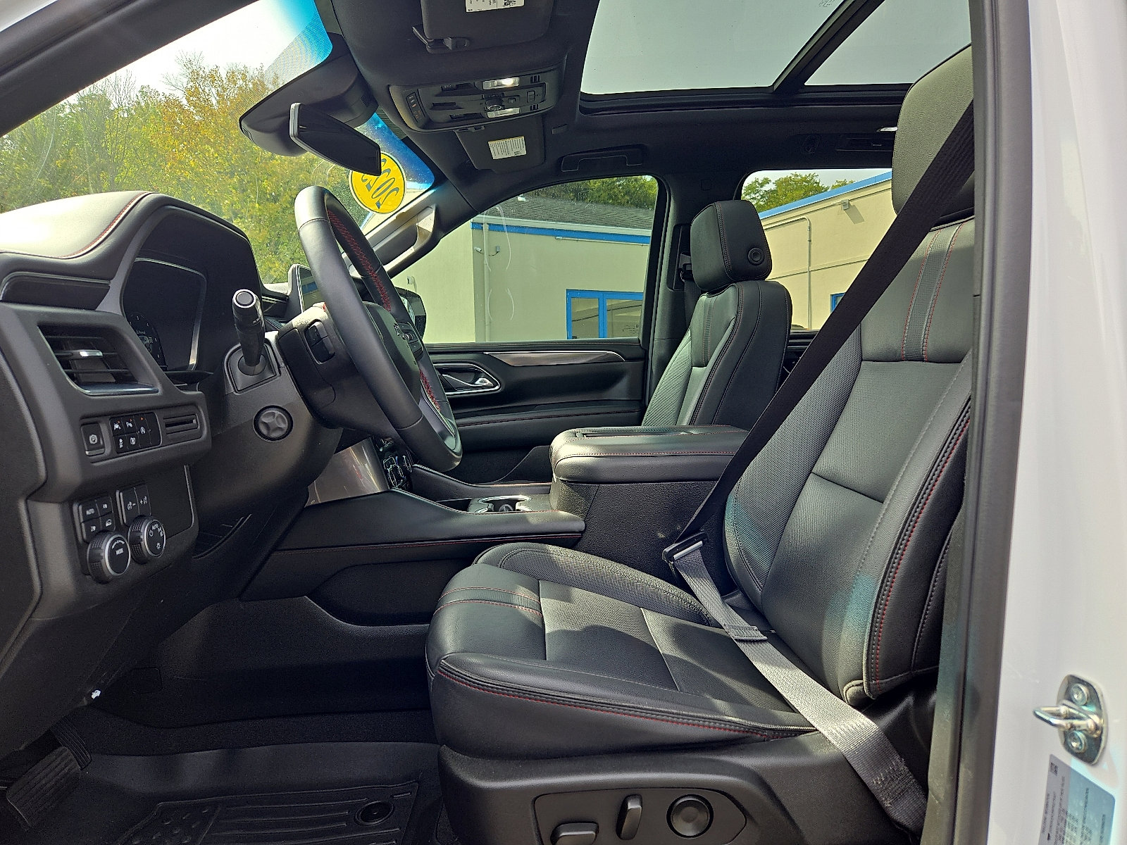 Used 2023 Chevrolet Suburban RST w/ Luxury Package image 13