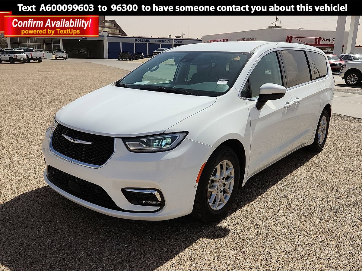 Used 2023 Chrysler Pacifica Touring-L FWD image 1