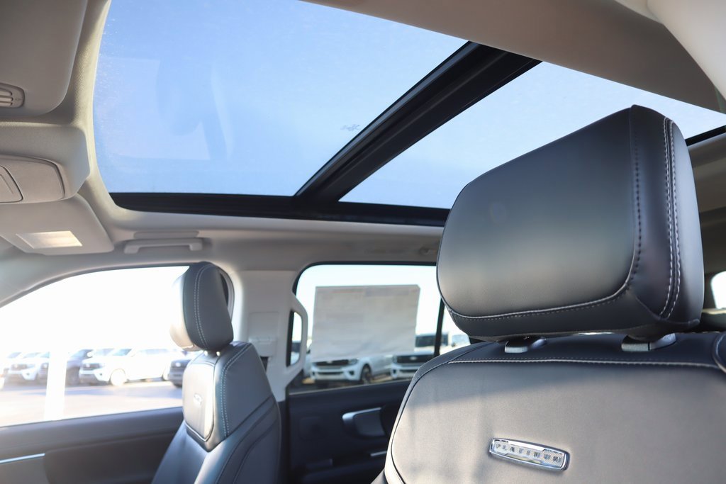 New 2025 Ford Expedition Platinum w/ Driver's Package image 17