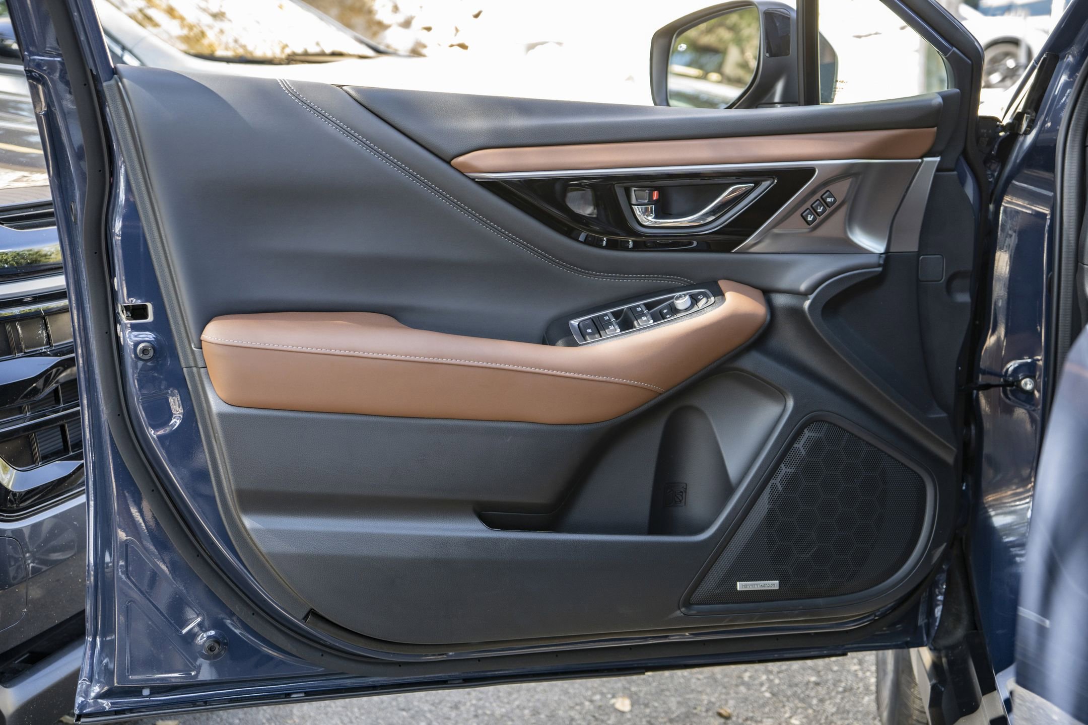 New 2025 Subaru Outback Touring XT image 12
