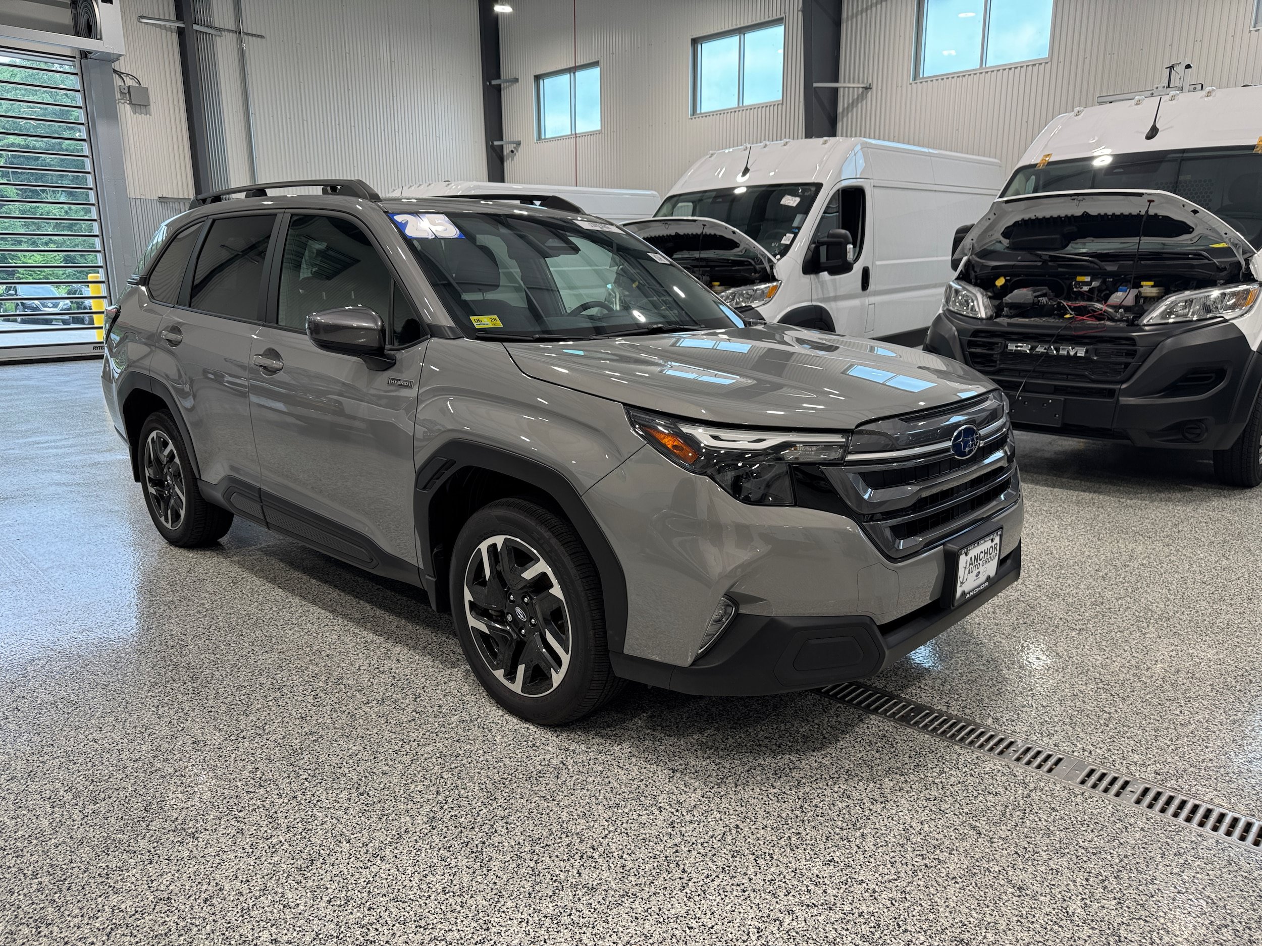 Used 2025 Subaru Forester Premium AWD/4WD image 3