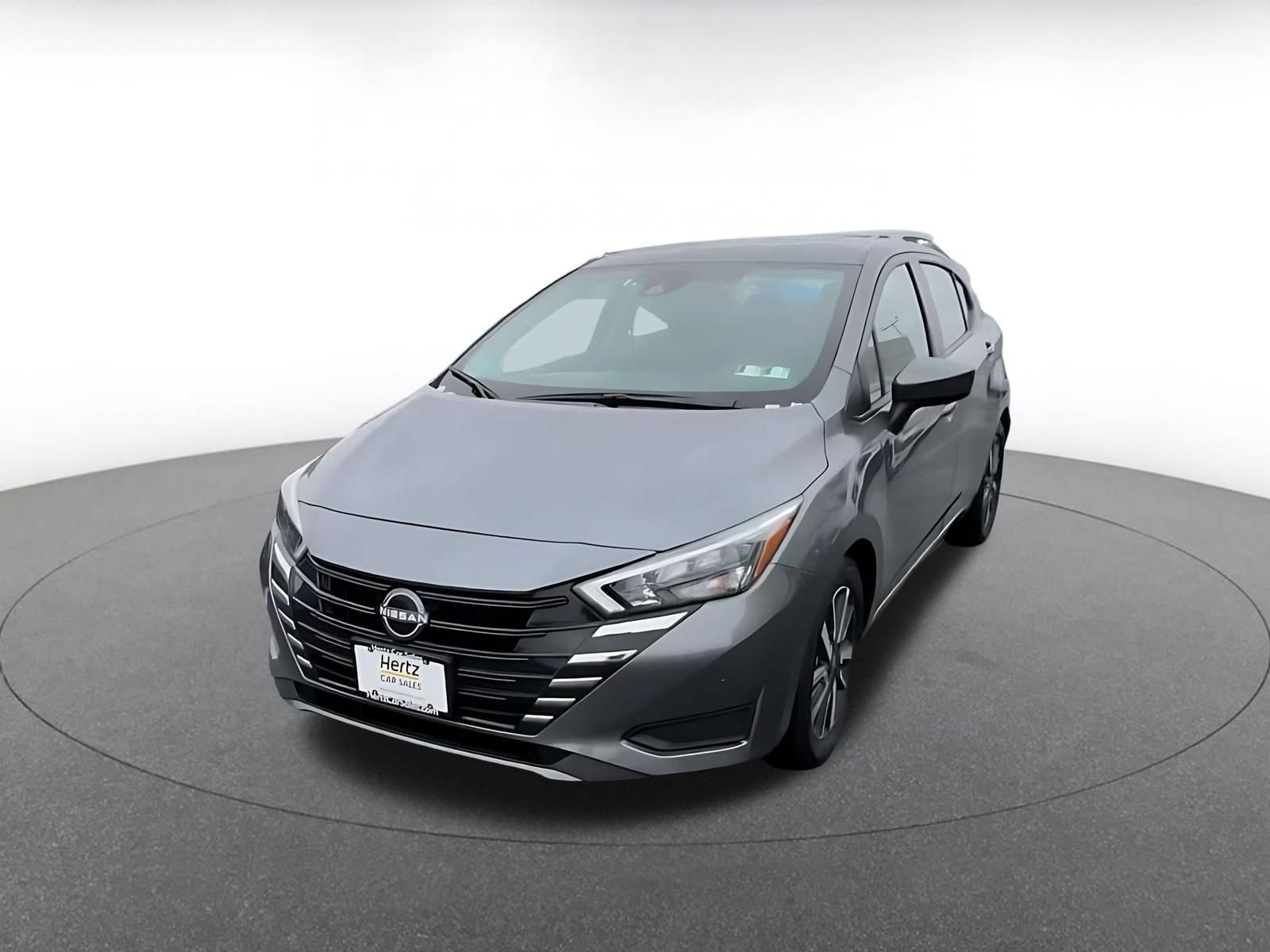 Used 2025 Nissan Versa SV FWD image 6