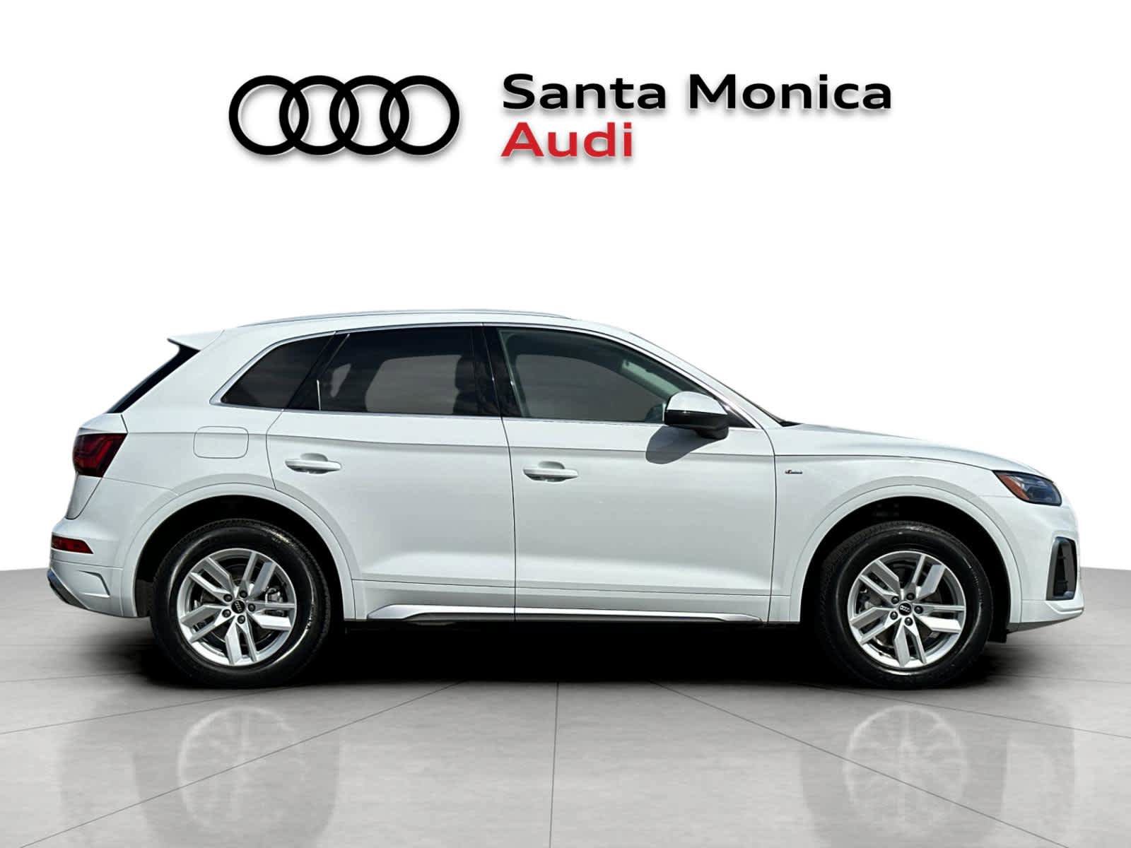 Used 2023 Audi Q5 2.0T Premium w/ Convenience Package AWD/4WD image 8