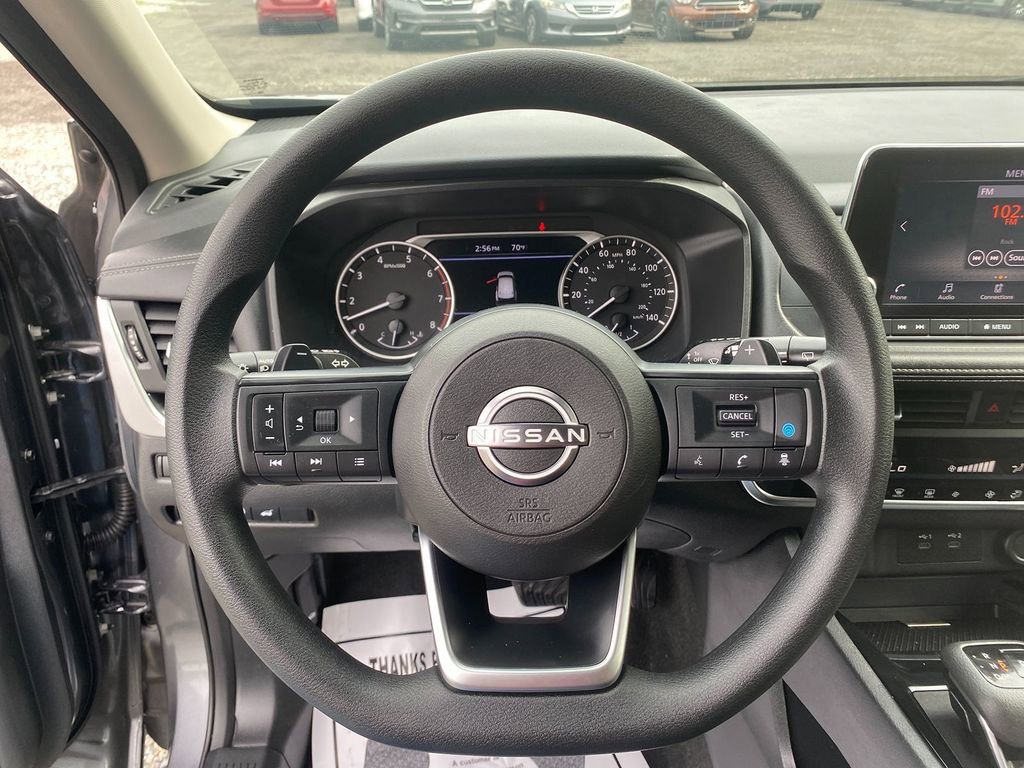 Used 2024 Nissan Rogue SV image 15