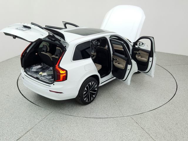 New 2026 Volvo XC90 T8 Plus w/ Protection Package Premier image 19