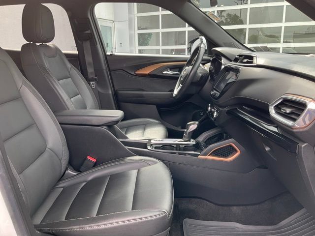 Used 2023 Chevrolet TrailBlazer ACTIV w/ Sun and Liftgate Package AWD/4WD image 10