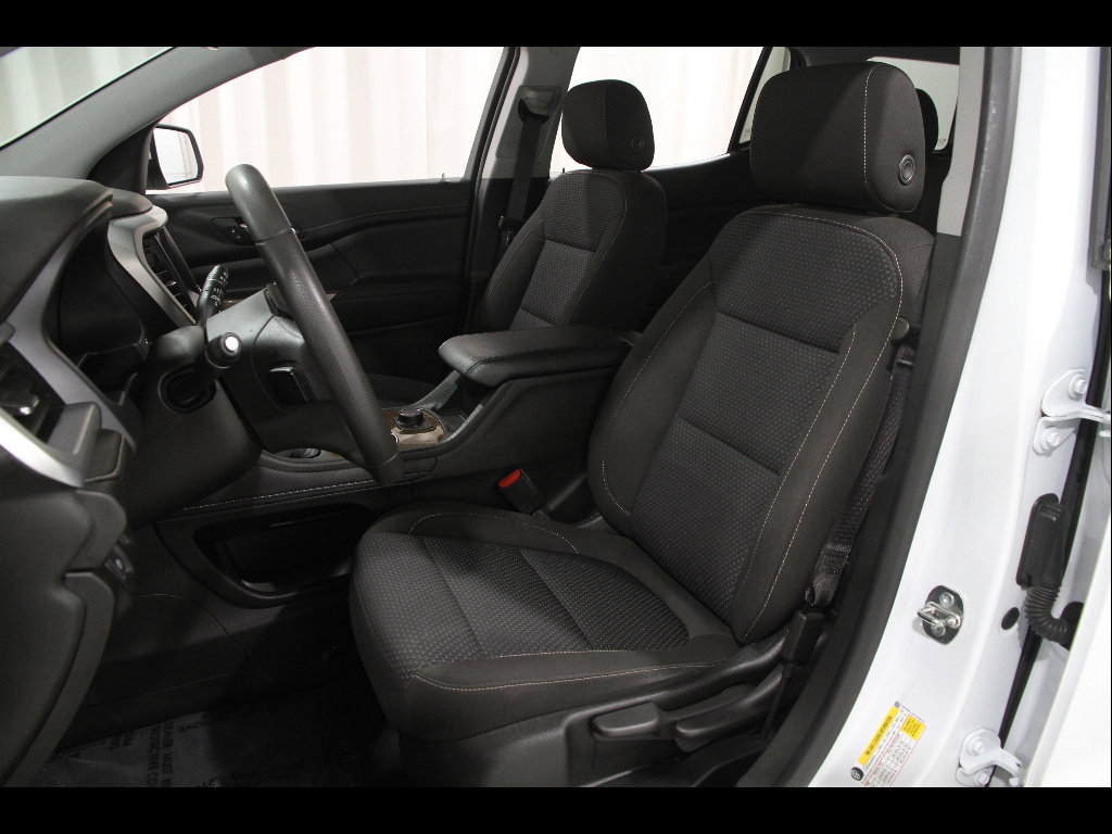 Used 2023 GMC Acadia SLE FWD image 5