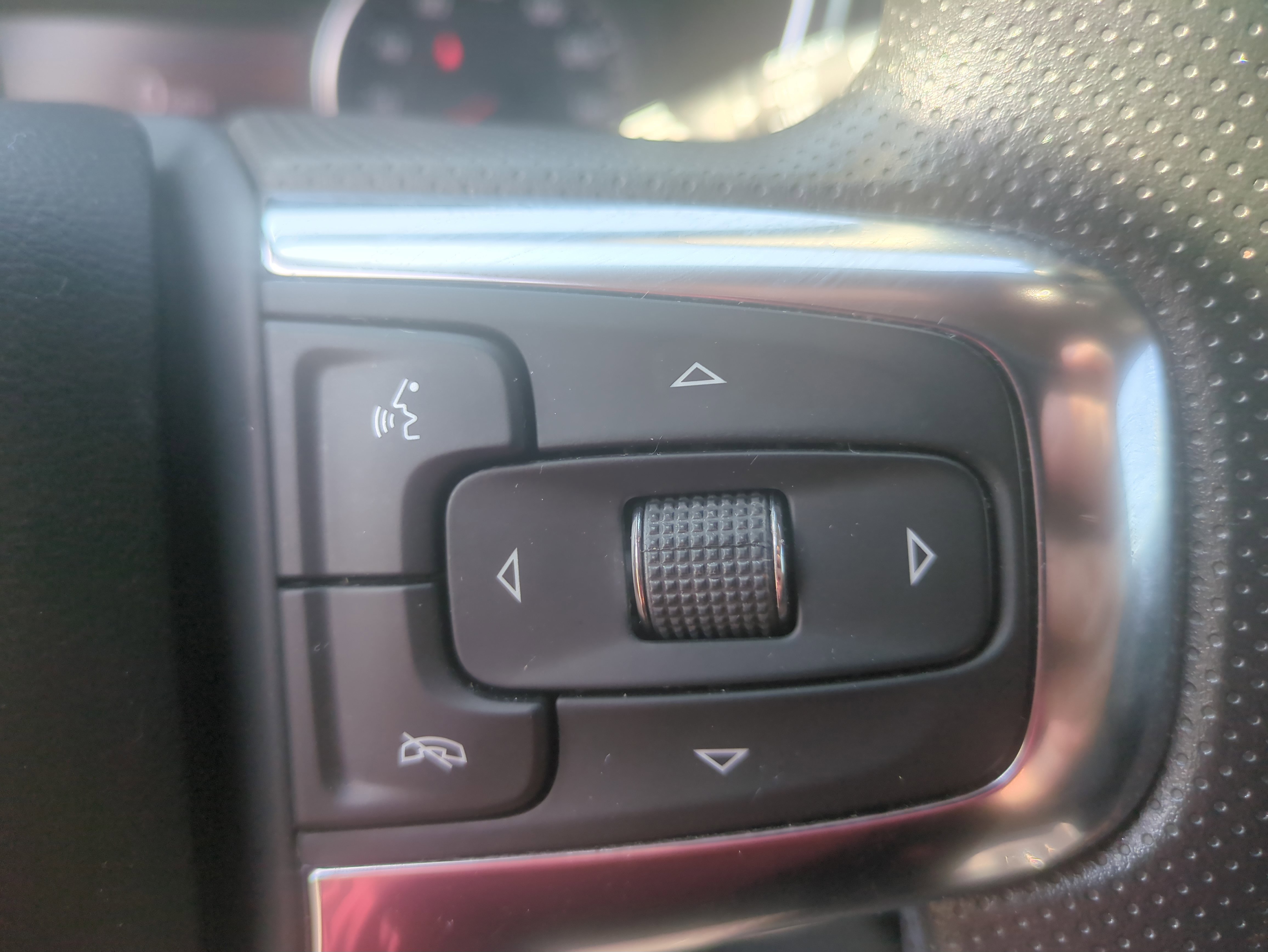 Used 2024 Chevrolet Blazer LT w/ Convenience Package image 15