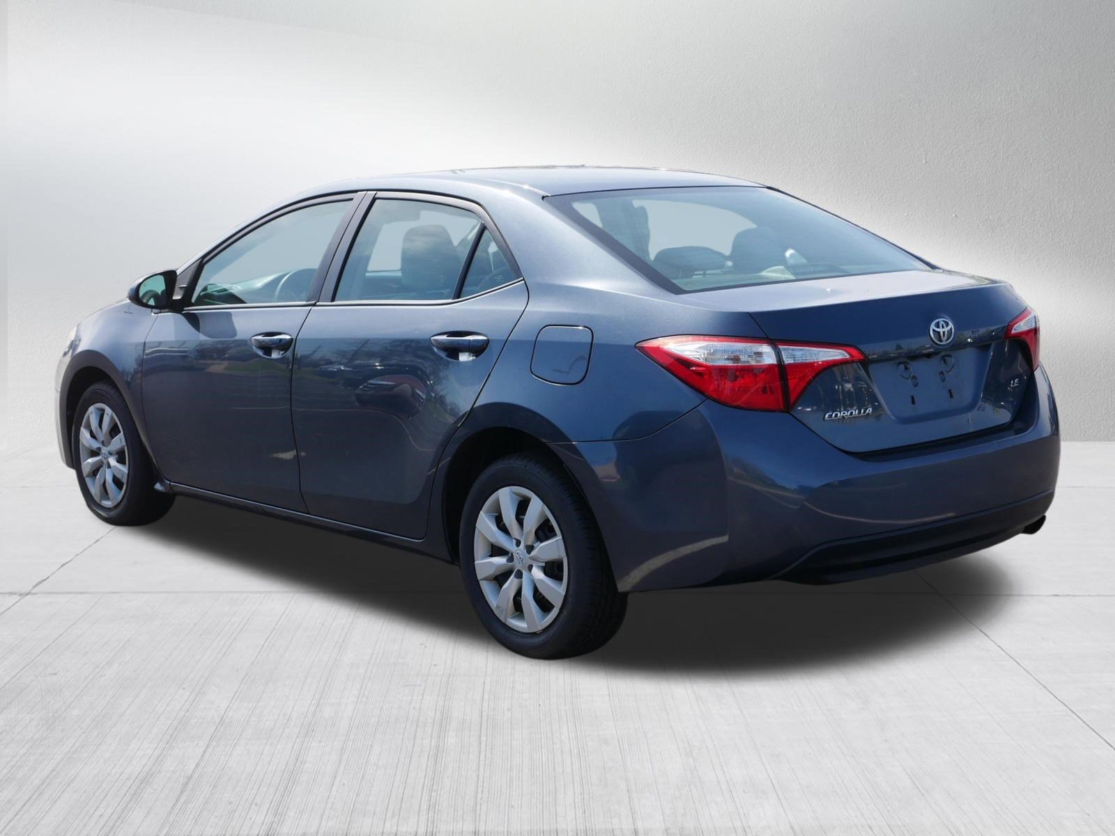 Used 2015 Toyota Corolla LE FWD image 5