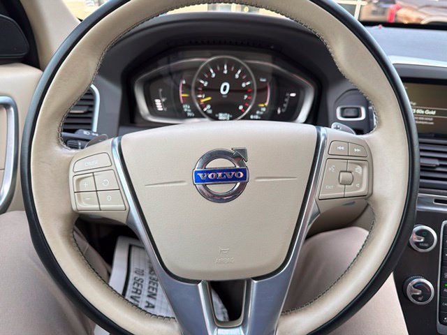 Used 2015 Volvo XC60 T6 AWD/4WD image 26