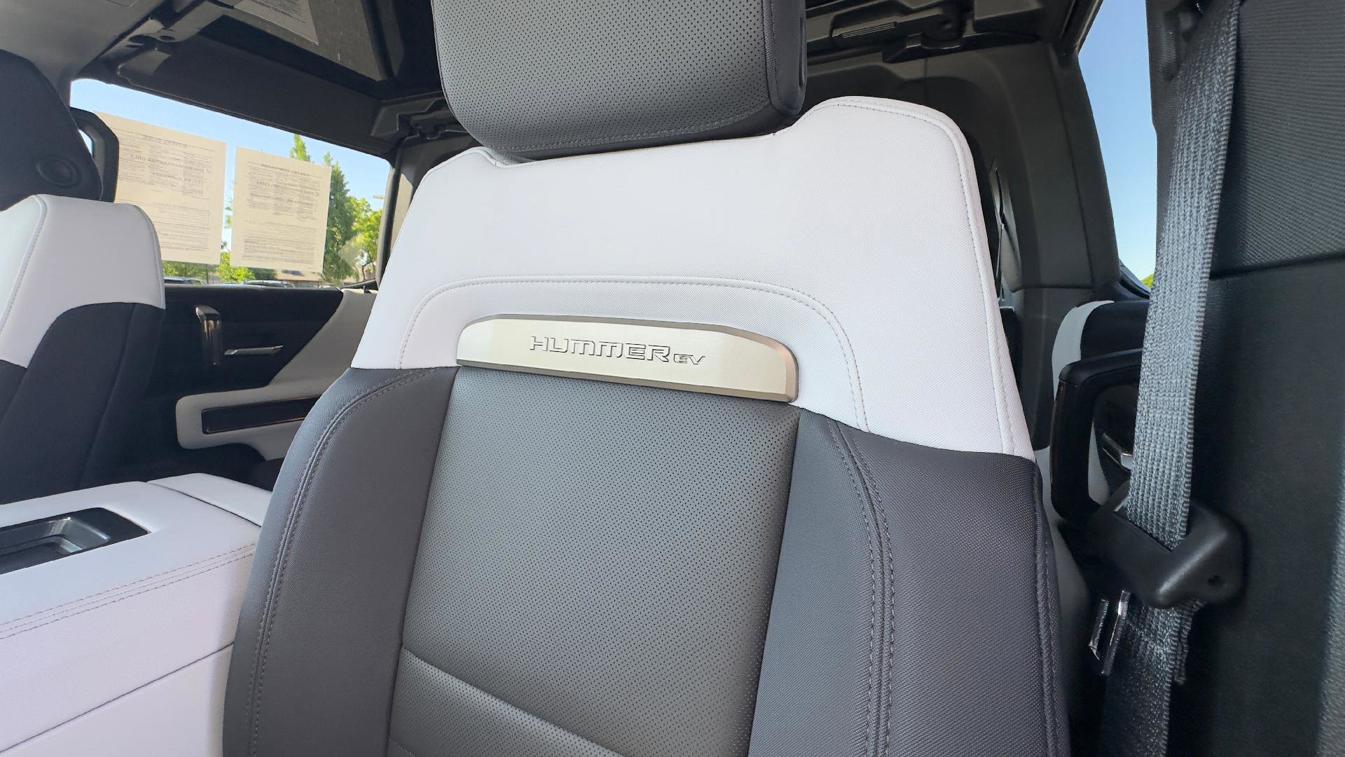 Used 2025 GMC Hummer EV 3X AWD/4WD image 16