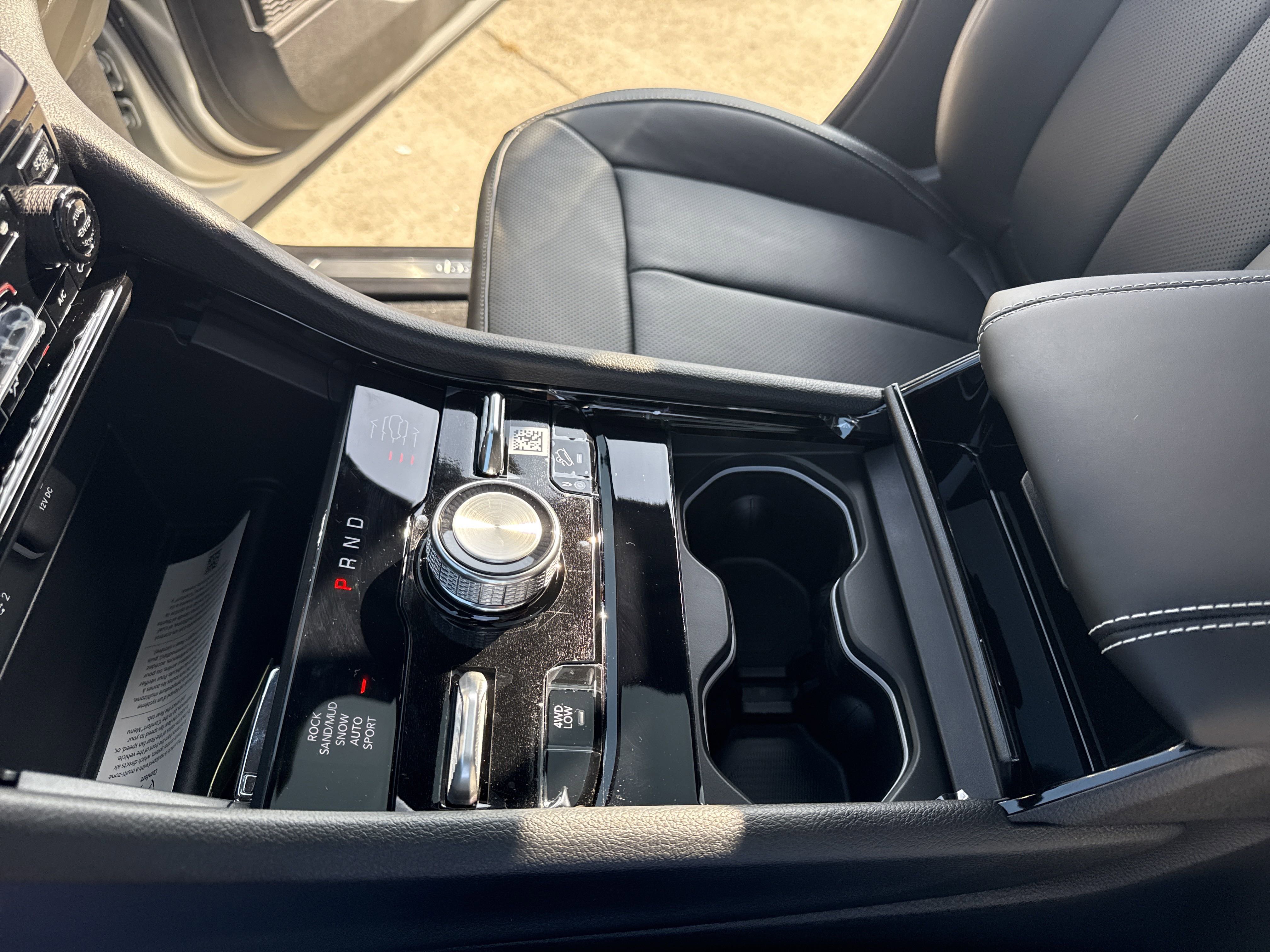 New 2025 Jeep Grand Cherokee L Overland w/ Trailer Tow Package image 20