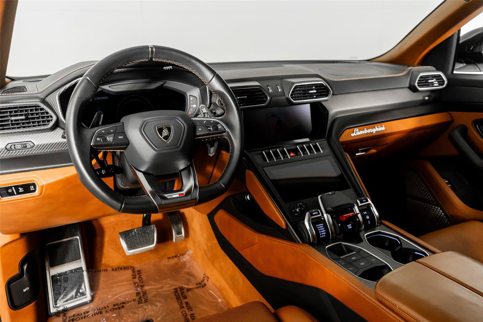 Used 2023 Lamborghini Urus S AWD/4WD image 2