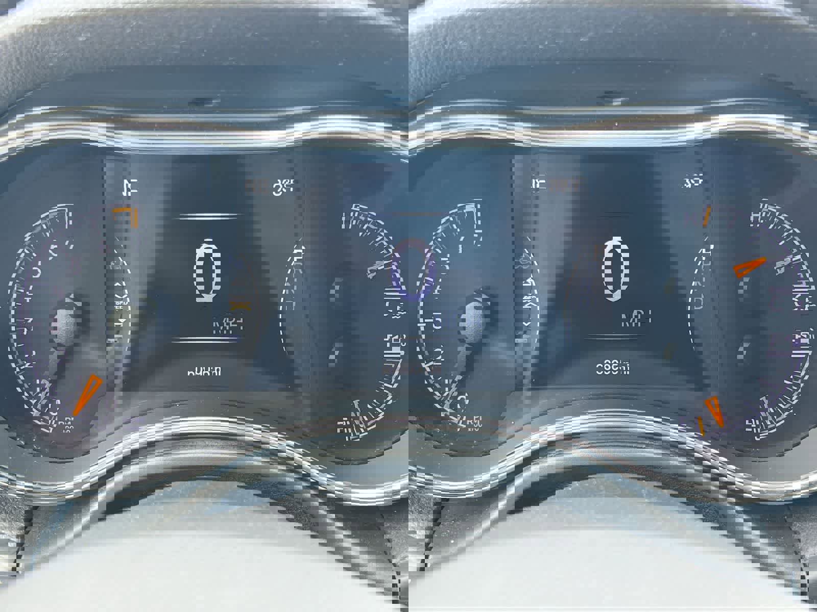 Used 2020 Jeep Grand Cherokee Limited w/ Premium Lighting Group image 31