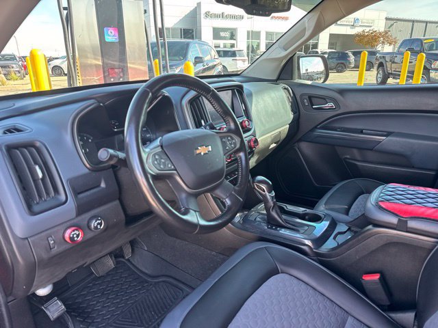 Used 2022 Chevrolet Colorado Z71 AWD/4WD image 11