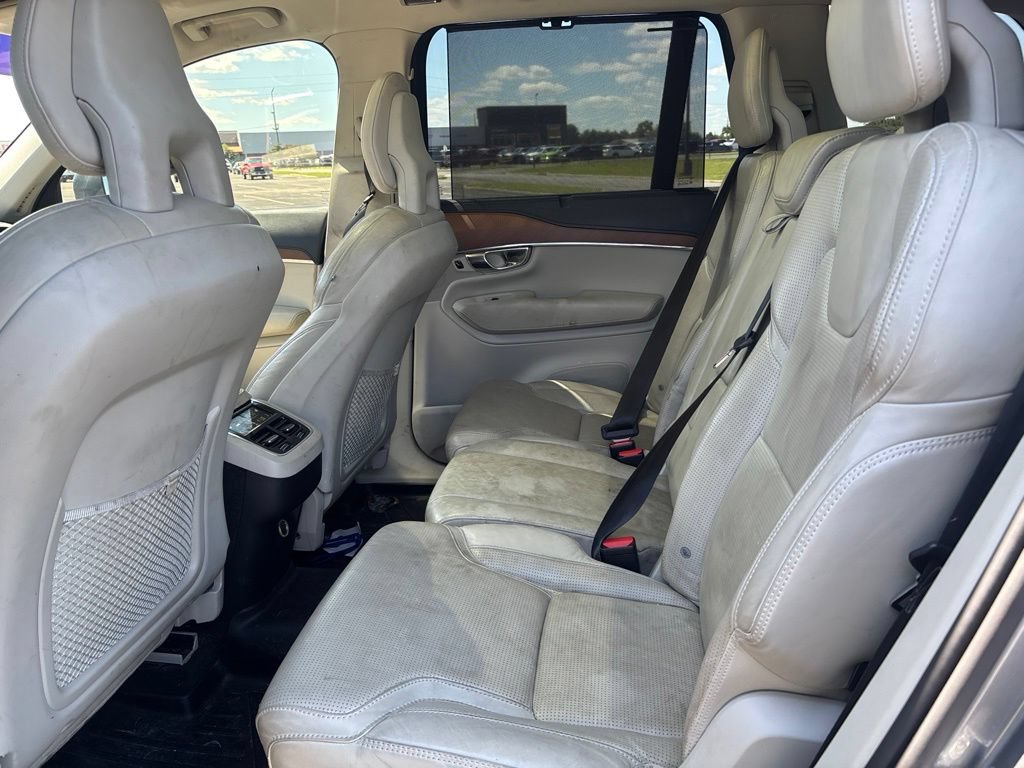 Used 2016 Volvo XC90 T6 Inscription w/ Vision Package AWD/4WD image 10