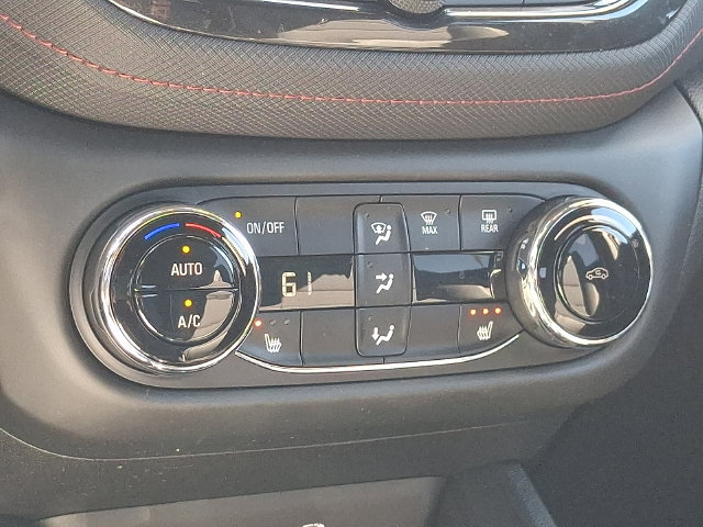 Used 2023 Chevrolet TrailBlazer RS w/ Sun and Liftgate Package AWD/4WD image 15