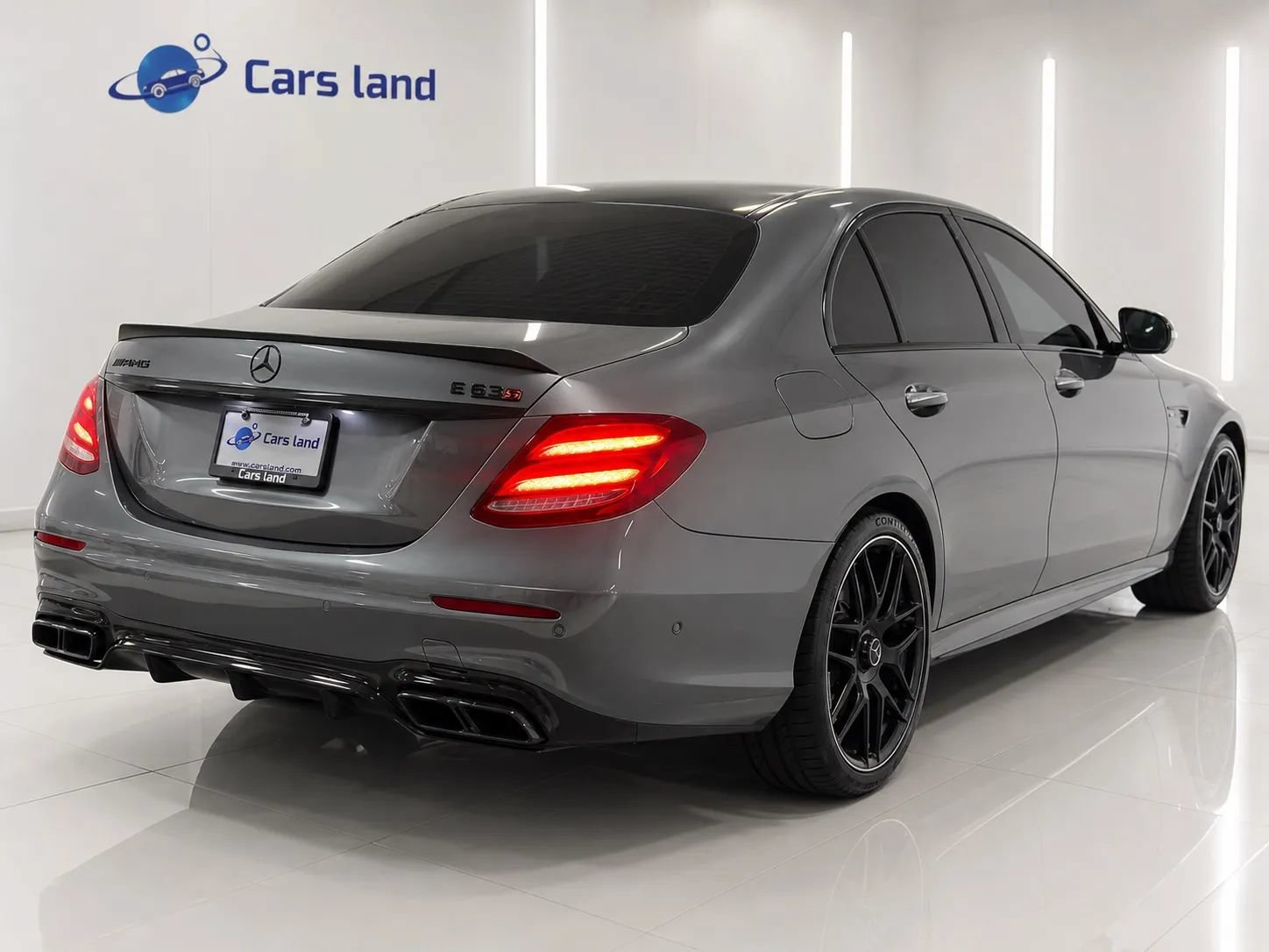 Used 2019 Mercedes-Benz E 63 AMG S image 3
