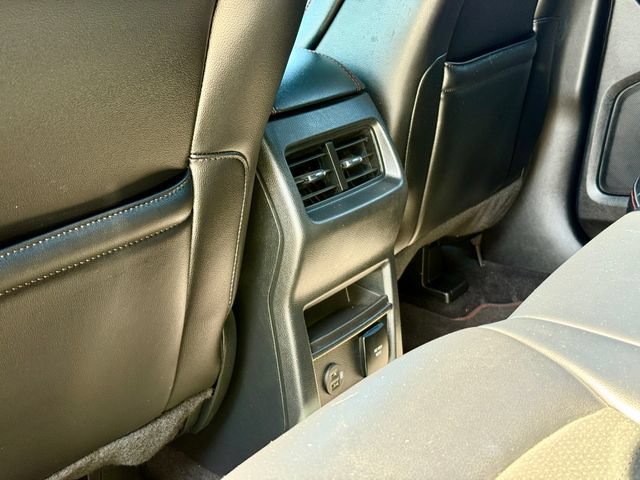 Used 2022 Ford Edge ST-Line AWD/4WD image 12