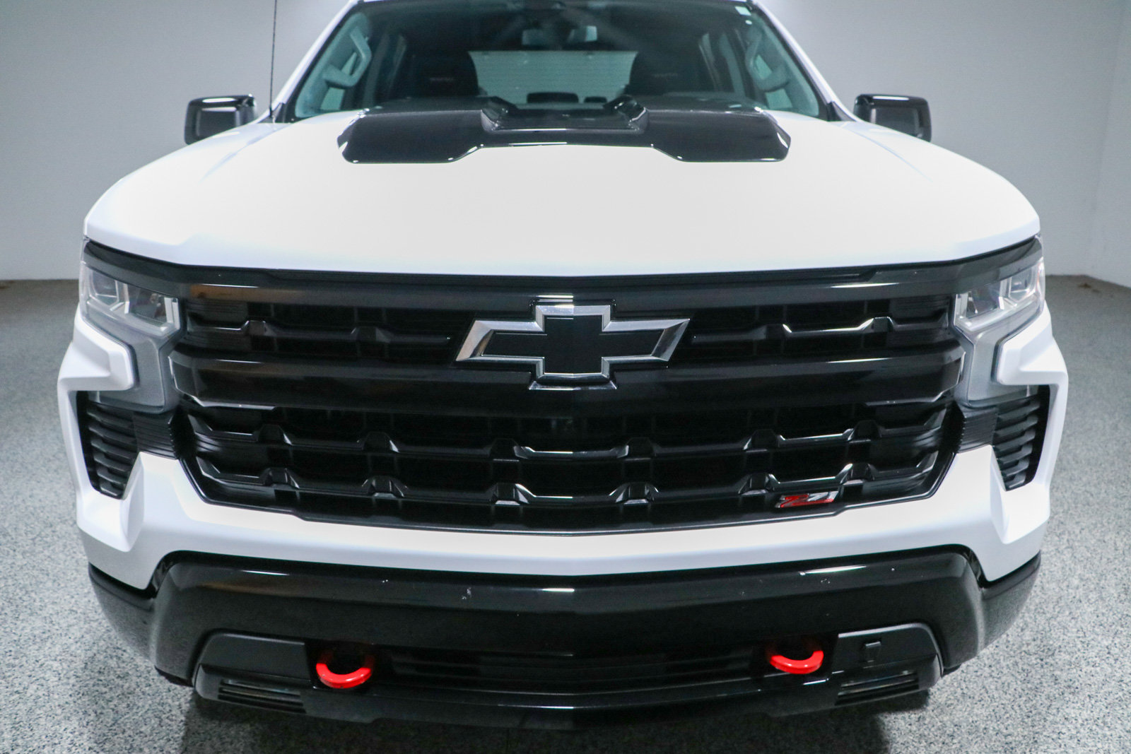 Used 2023 Chevrolet Silverado 1500 LT Trail Boss AWD/4WD image 4
