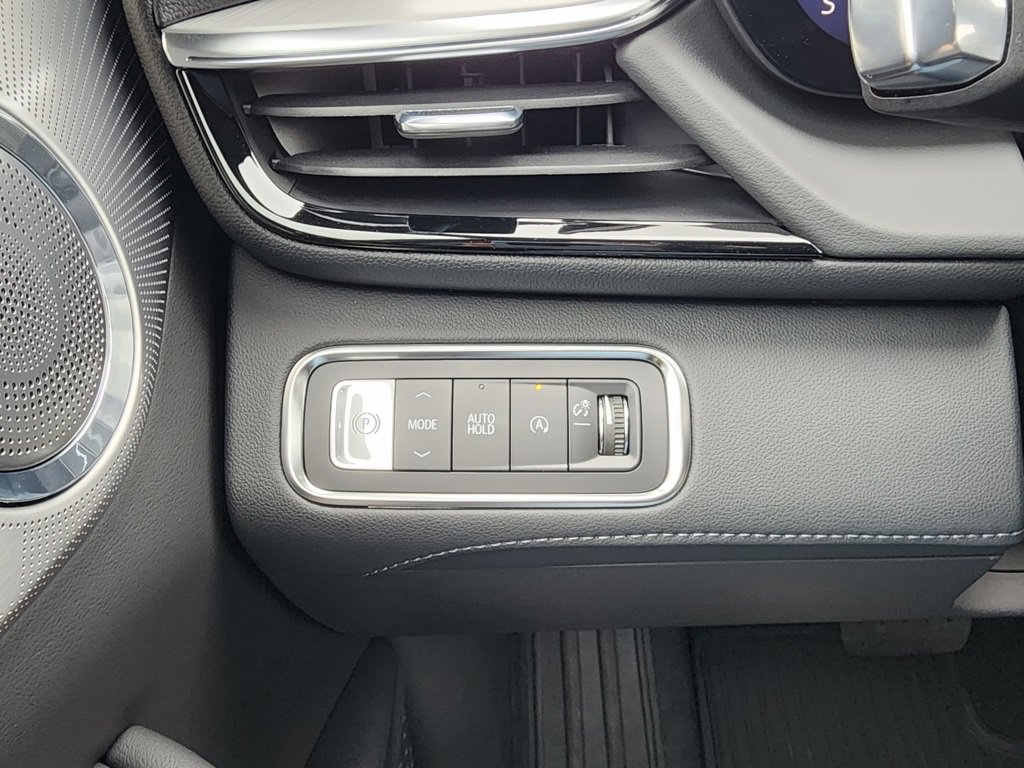 New 2026 Buick Enclave Avenir w/ Super Cruise Package image 19