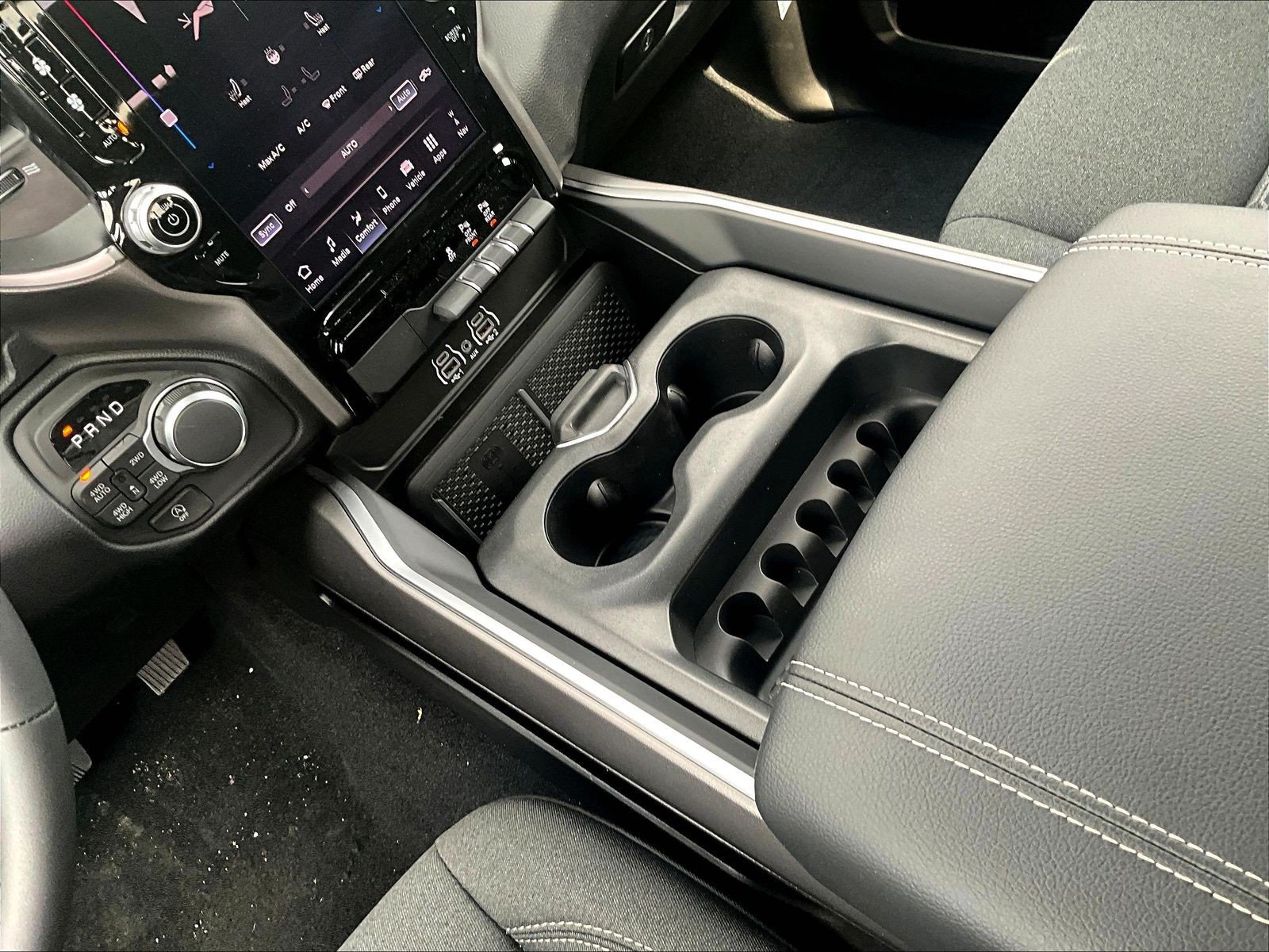 New 2026 RAM 1500 Big Horn AWD/4WD image 12