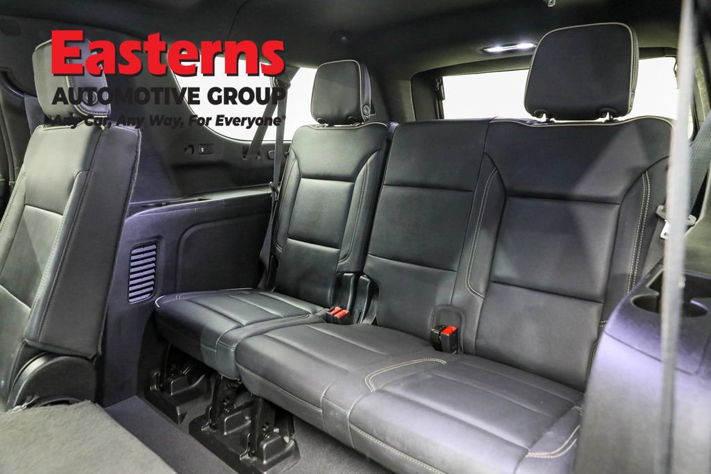 Used 2024 Chevrolet Suburban Premier RWD image 29