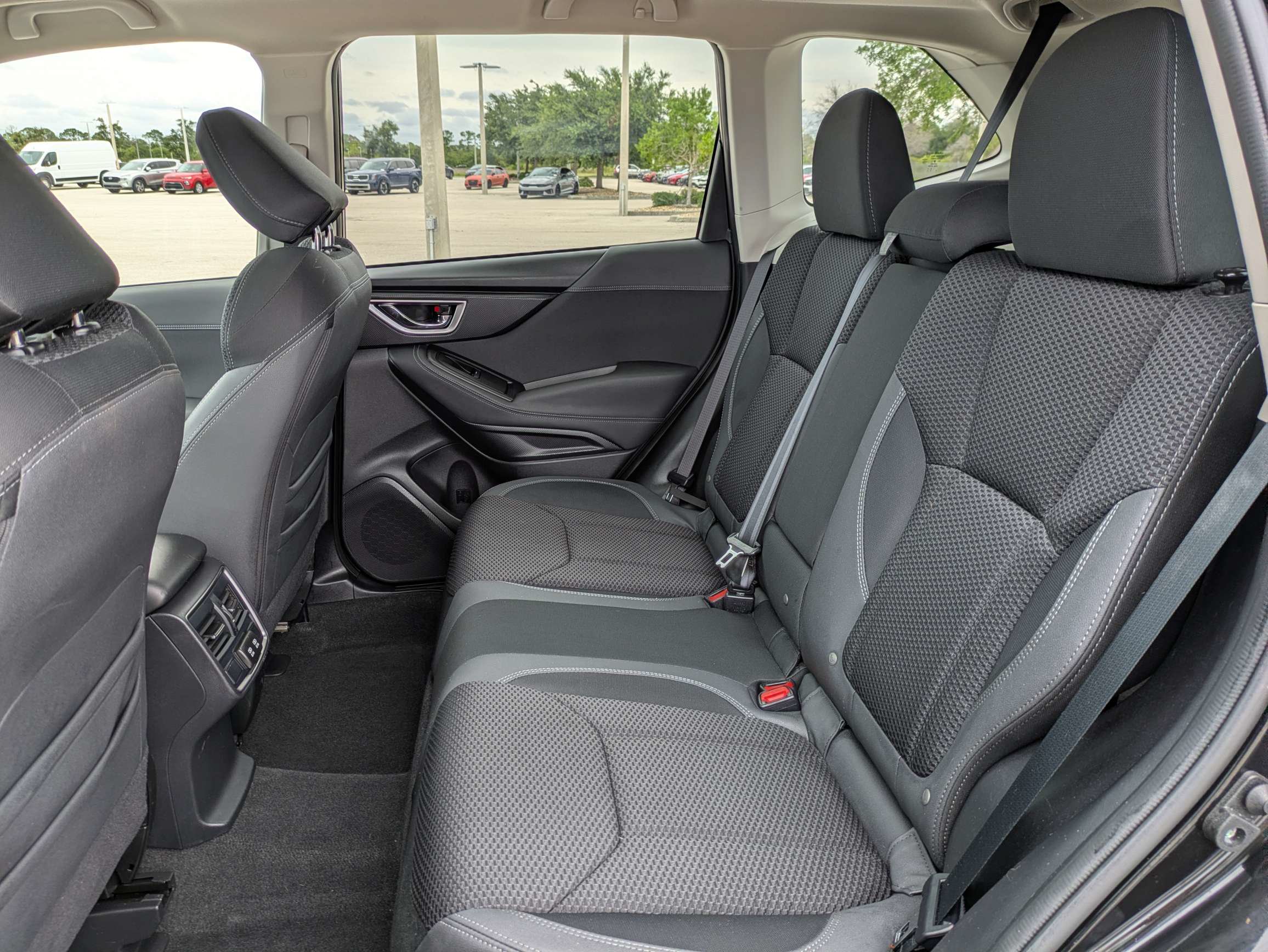 Used 2024 Subaru Forester Premium AWD/4WD image 17