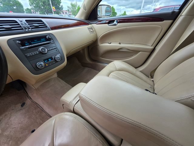 Used 2009 Buick Lucerne CXL FWD image 21