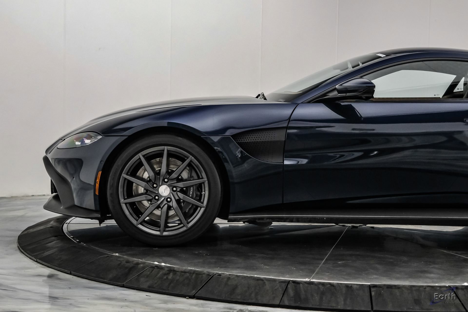 Used 2020 Aston Martin V8 Vantage Coupe RWD image 8