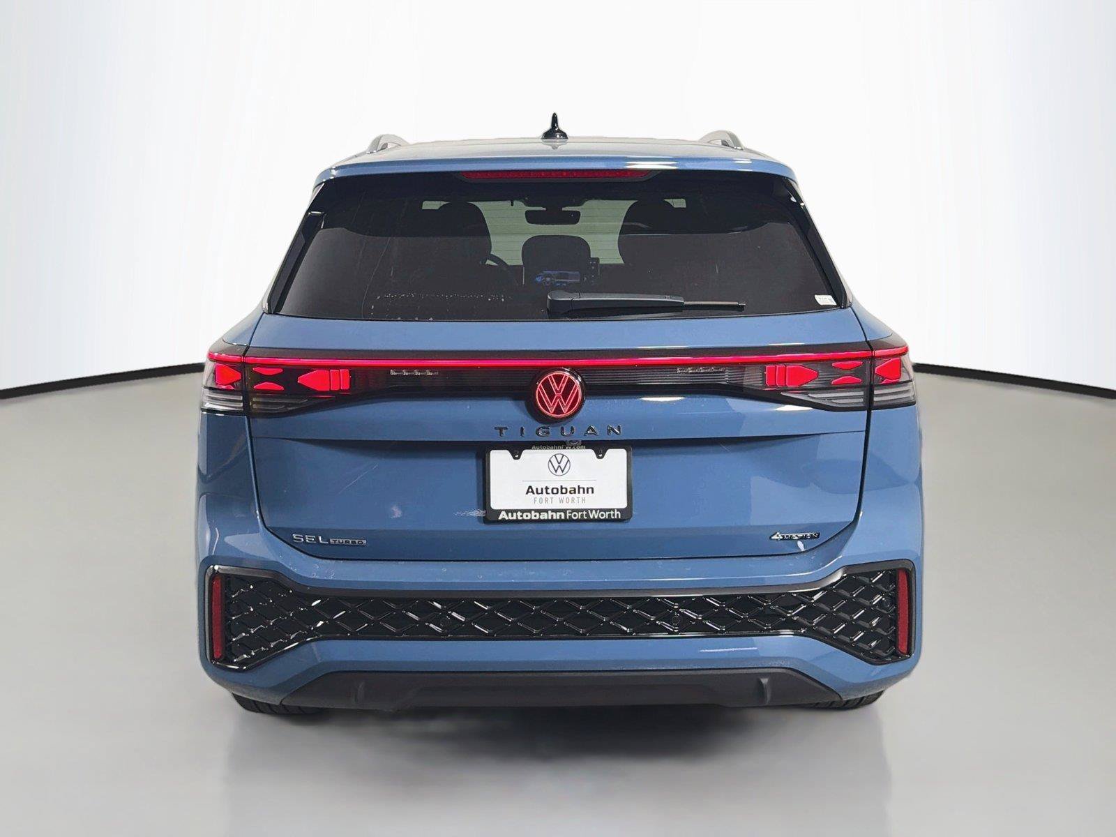 New 2026 Volkswagen Tiguan SEL R-Line AWD/4WD image 6