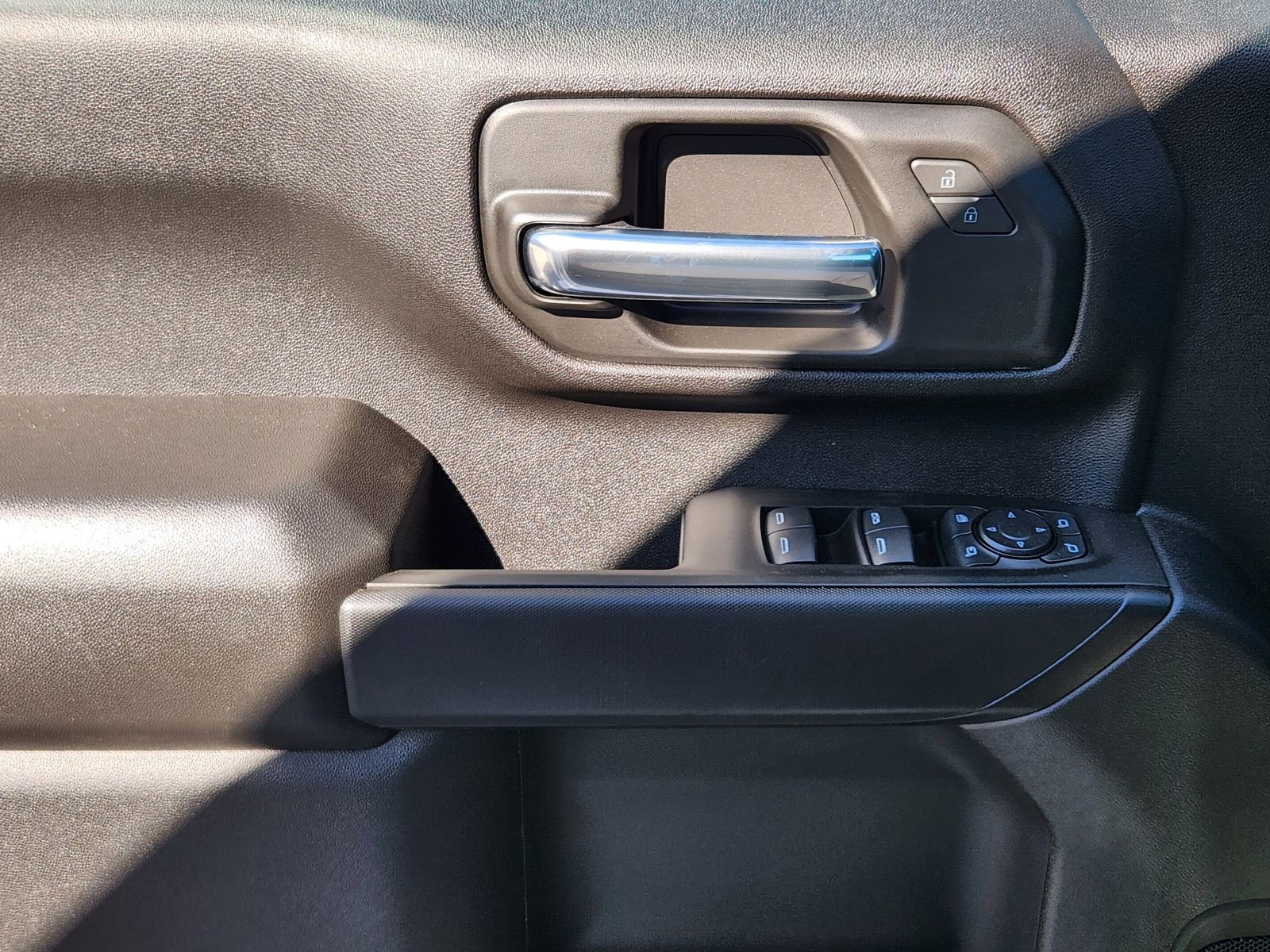 New 2026 Chevrolet Silverado 2500 Custom w/ Custom Value Package image 20