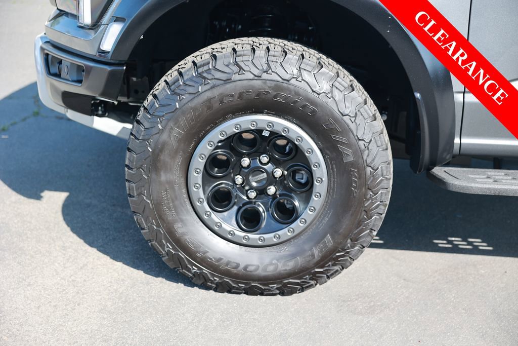 Used 2025 Ford F150 Raptor AWD/4WD image 12
