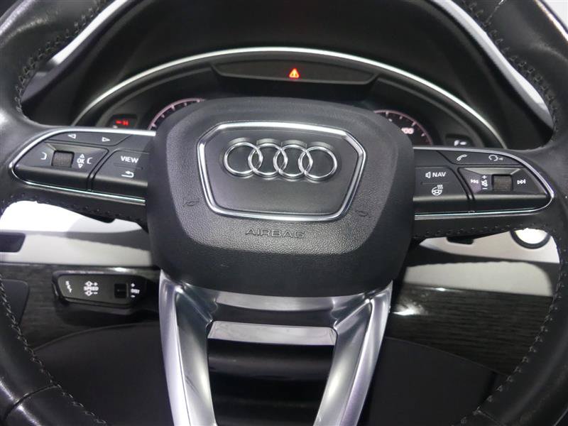 Used 2018 Audi Q7 2.0T Premium Plus w/ Premium Plus Package AWD/4WD image 32