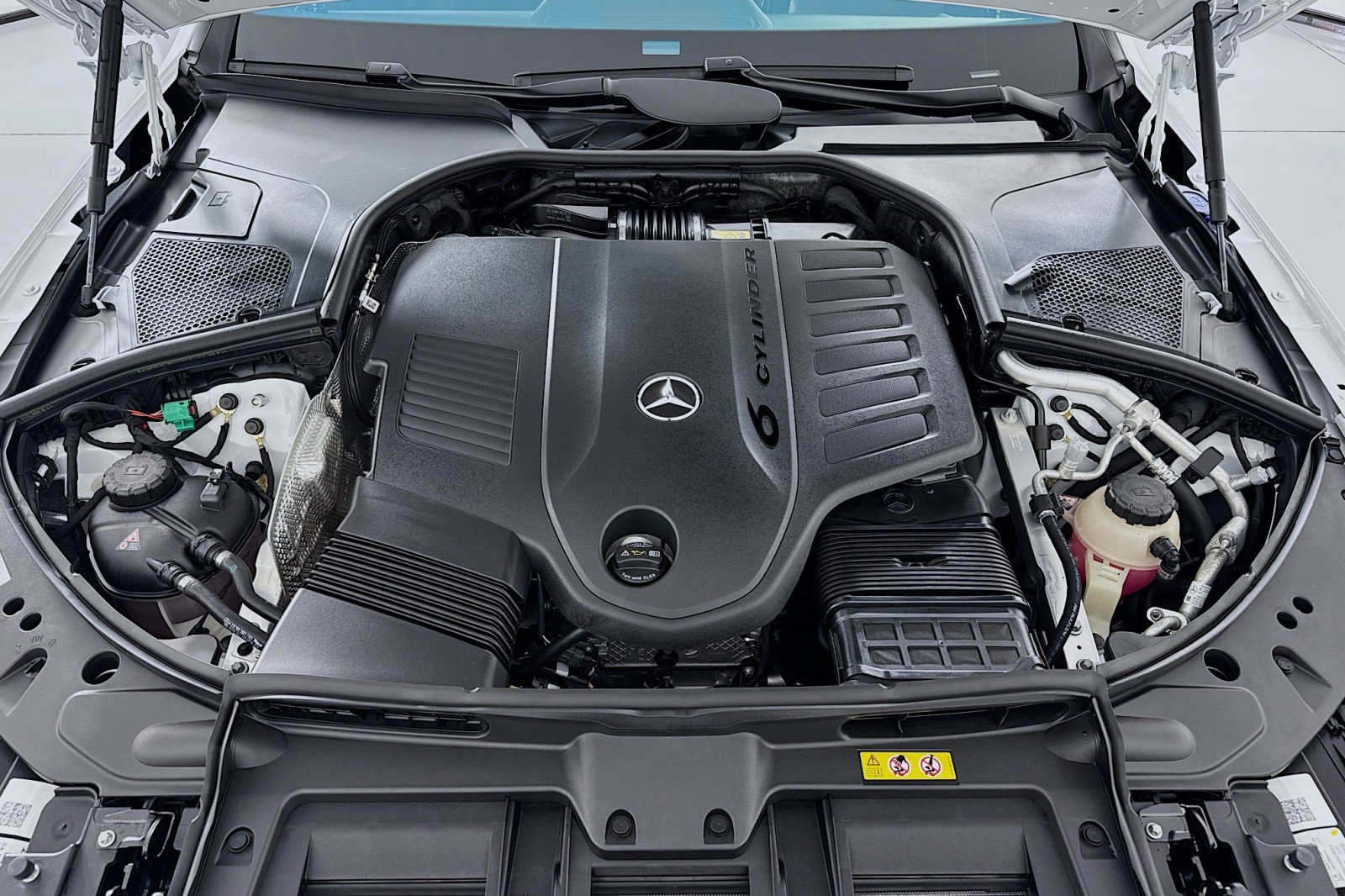 New 2026 Mercedes-Benz S 580e 4MATIC Sedan image 10