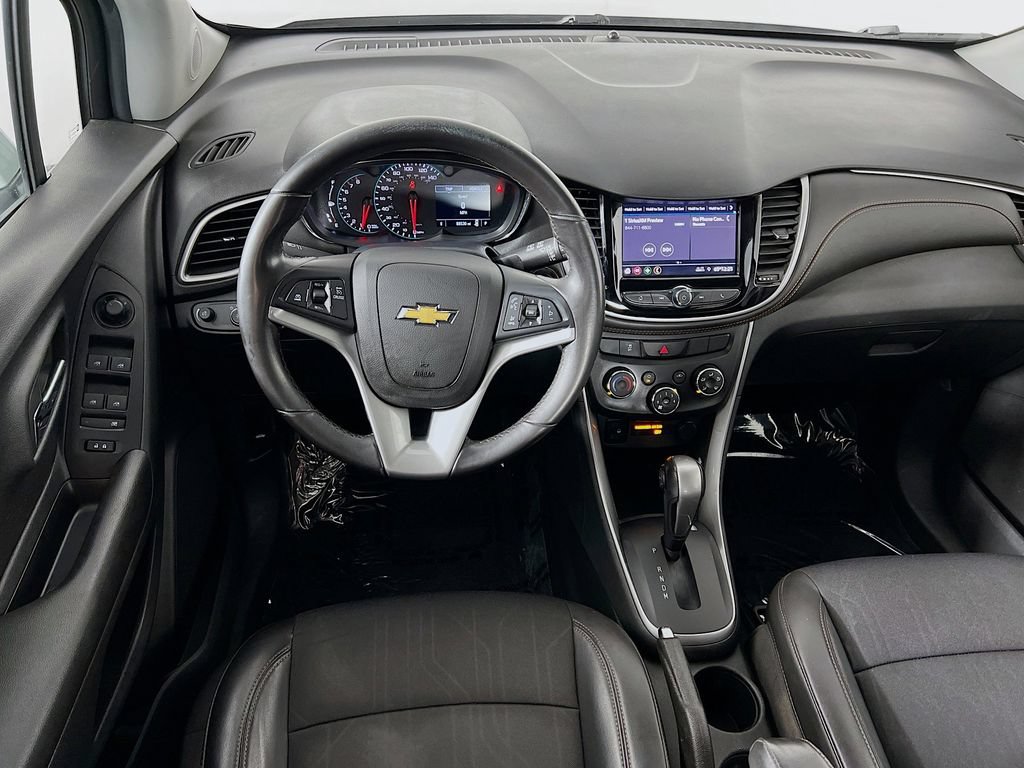 Used 2022 Chevrolet Trax LT w/ Driver Confidence Package AWD/4WD image 20