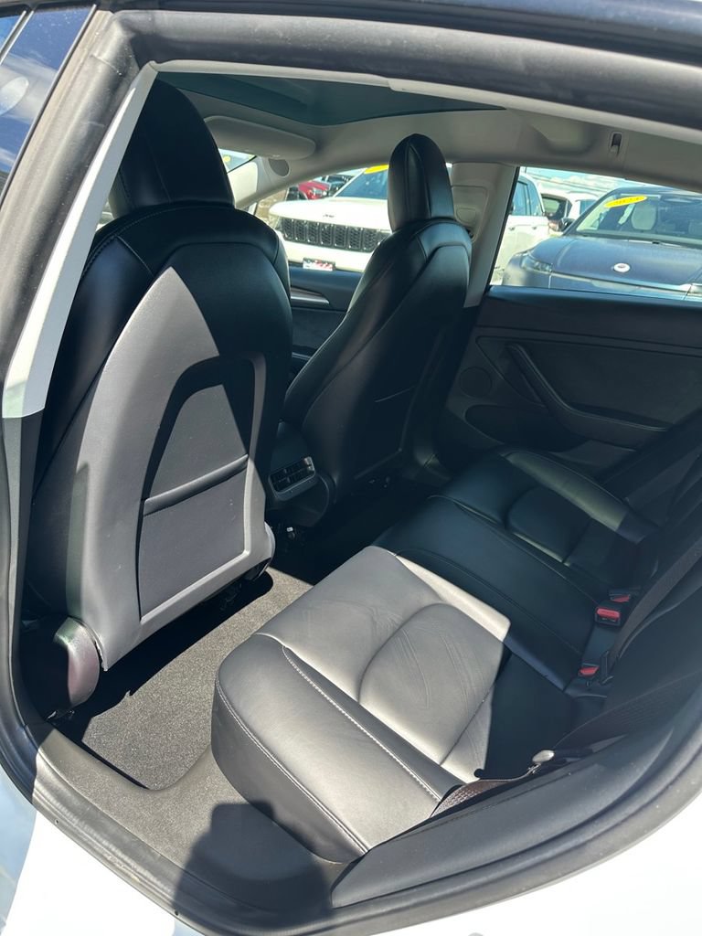 Used 2022 Tesla Model 3 Performance AWD/4WD image 23