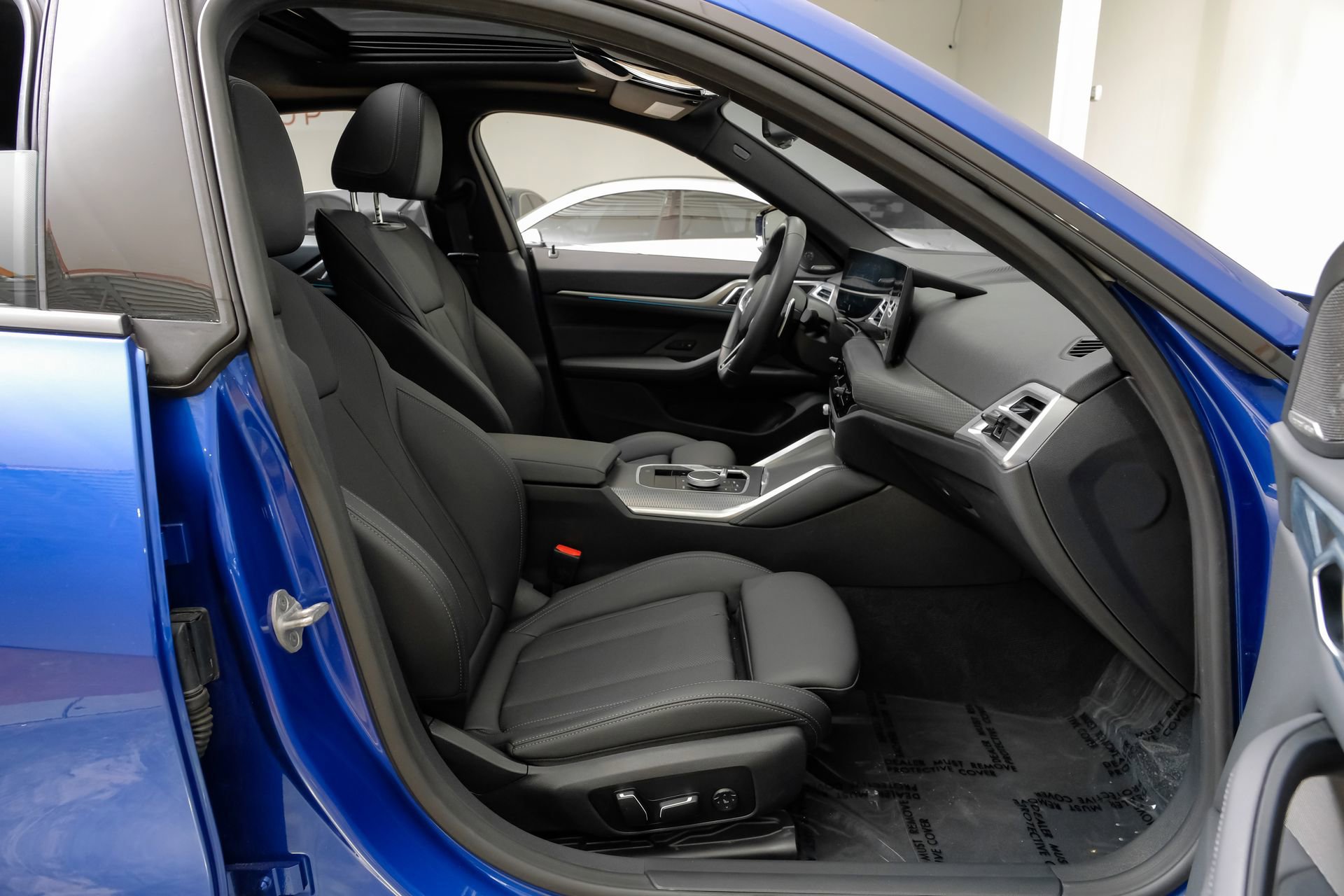 Used 2025 BMW 430i xDrive w/ M Sport Package image 37