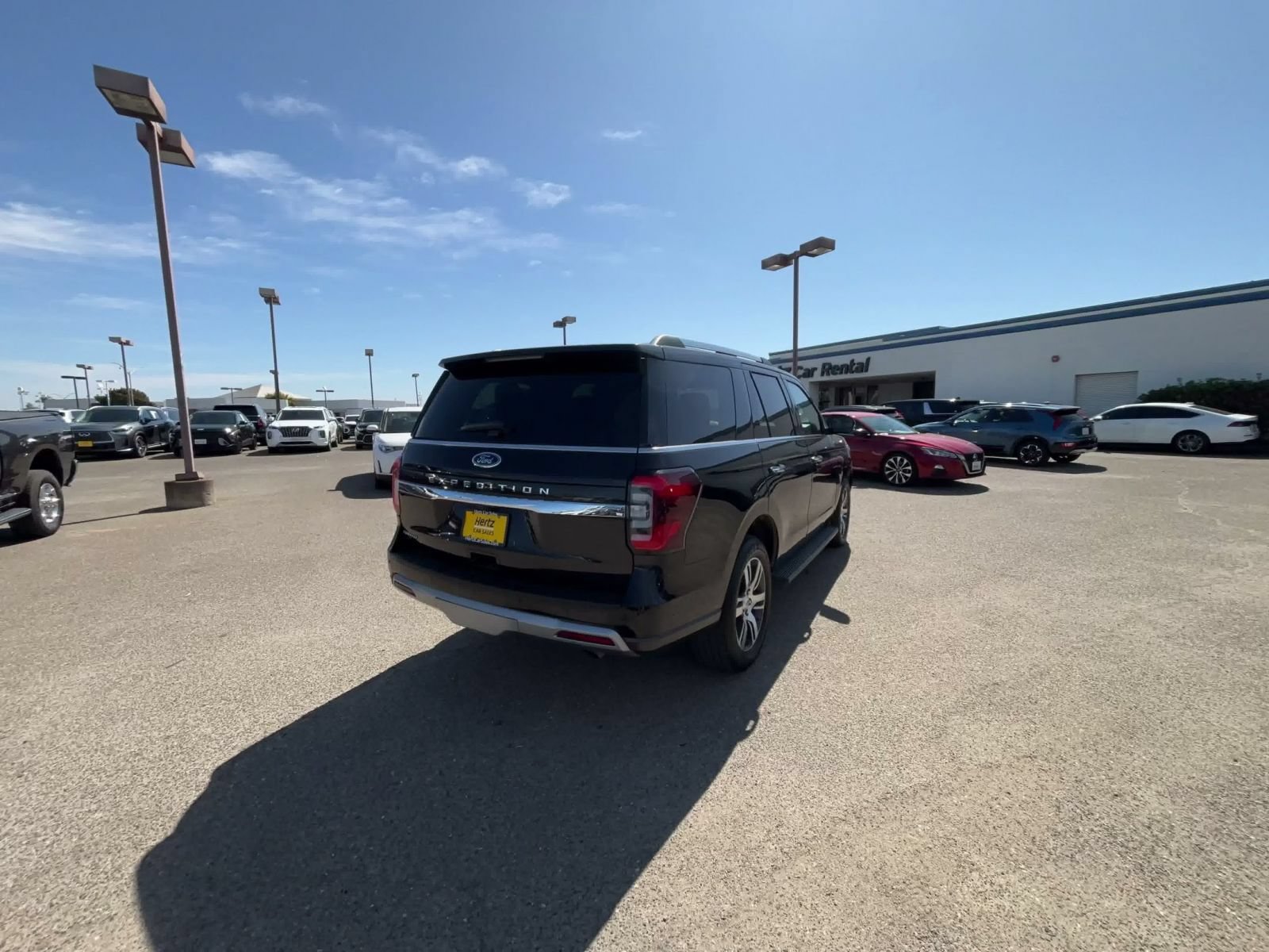 Used 2024 Ford Expedition Limited AWD/4WD image 13