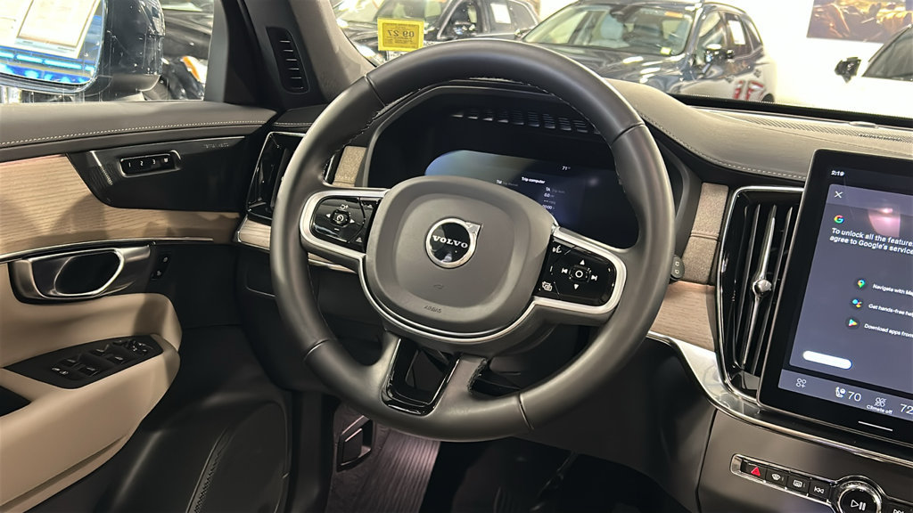 Certified 2026 Volvo XC90 B6 Plus AWD/4WD image 23