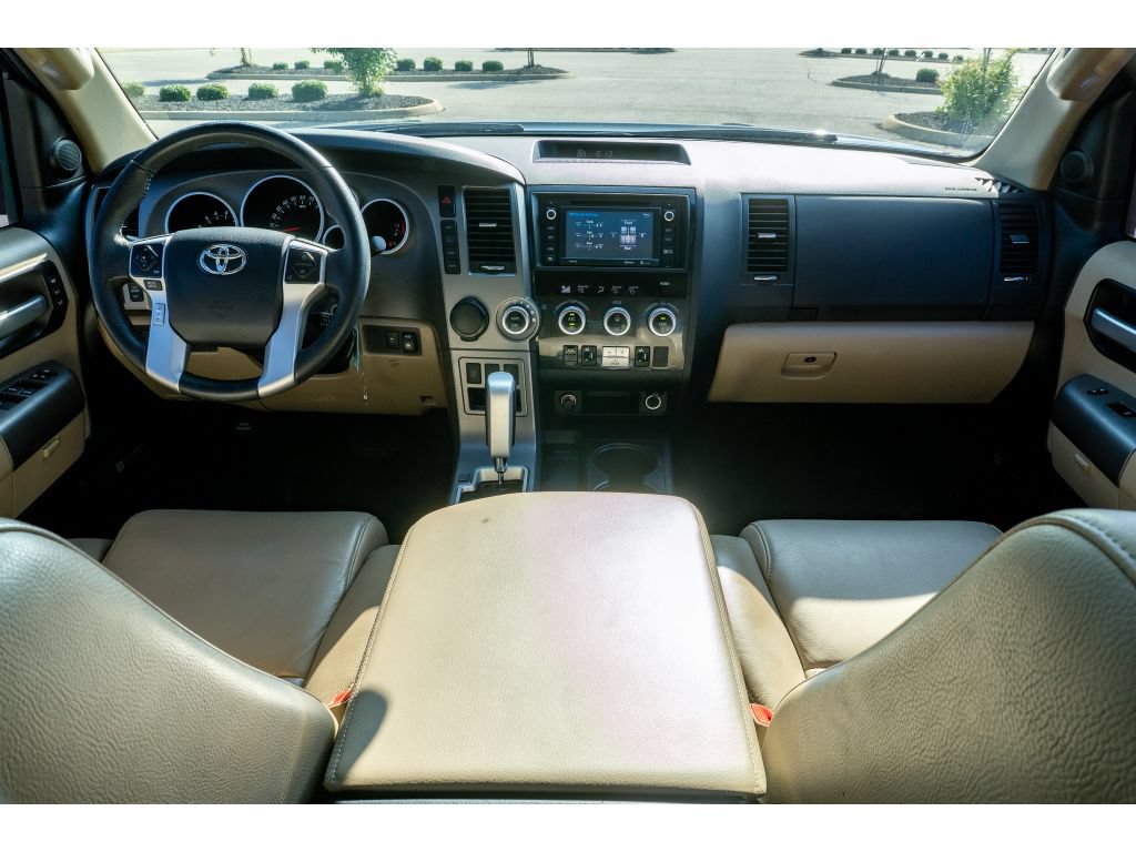 Used 2016 Toyota Sequoia Limited RWD image 21