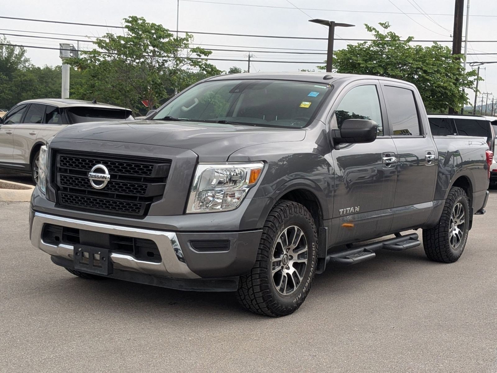 Used 2021 Nissan Titan SV w/ Accessory Utility Package RWD image 7