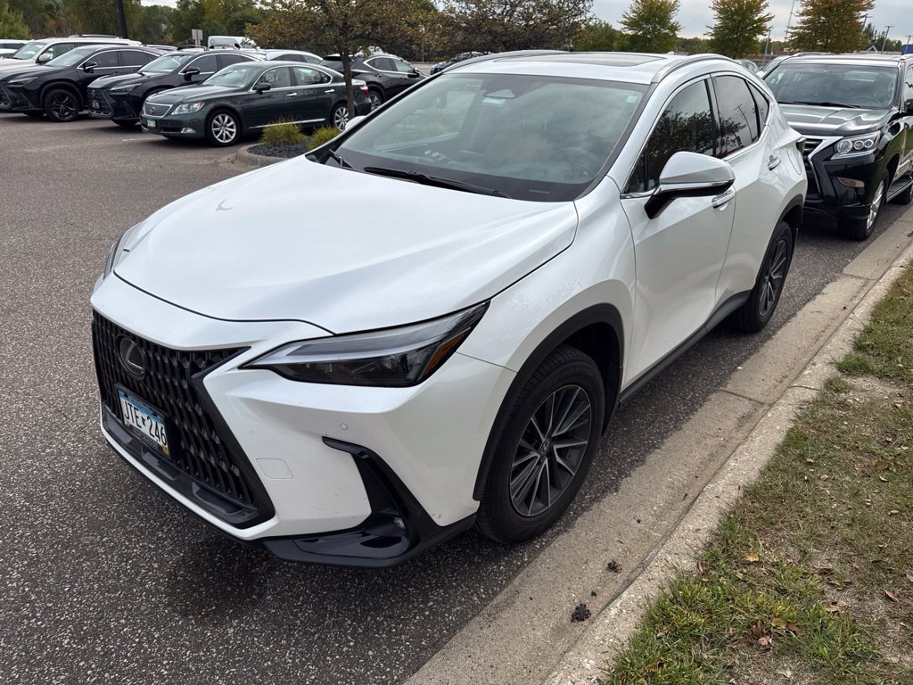 Used 2022 Lexus NX 350 AWD image 2