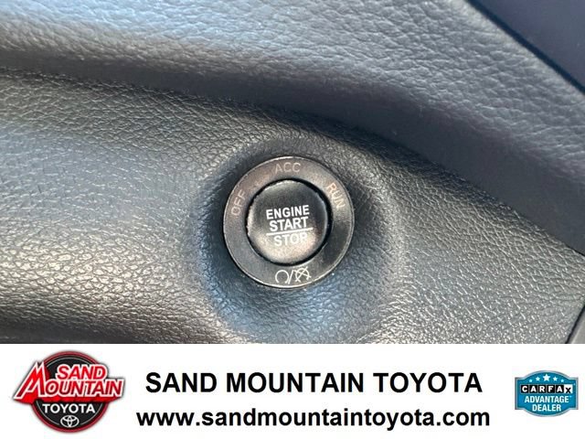 Used 2019 Jeep Cherokee Limited AWD/4WD image 19