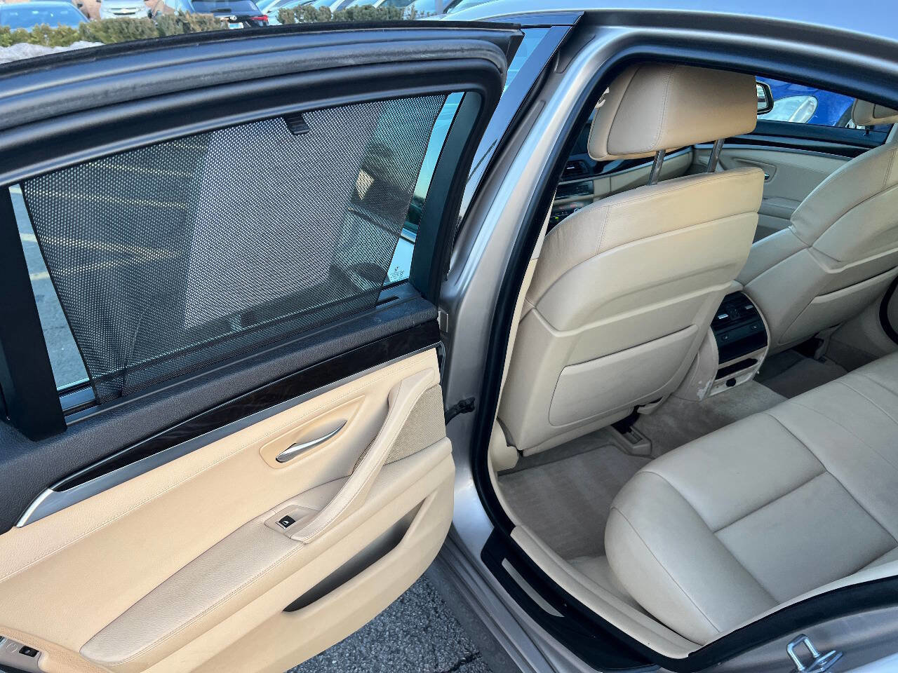 Used 2011 BMW 535i xDrive Sedan image 22