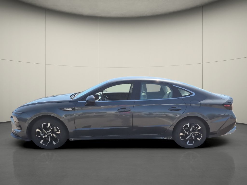 Used 2024 Hyundai Sonata SEL FWD image 4